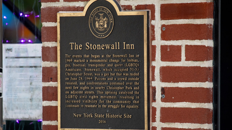 A New York State Historic Site plaque describing the Stonewall Inn's history